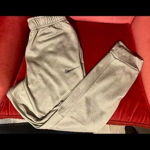 Men’s Medium Nike Joggers - Grey